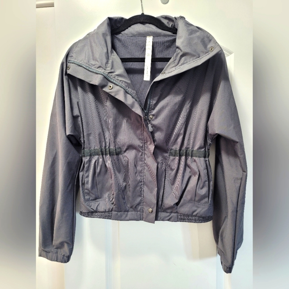 Lululemon grey hooded jacket, size 4